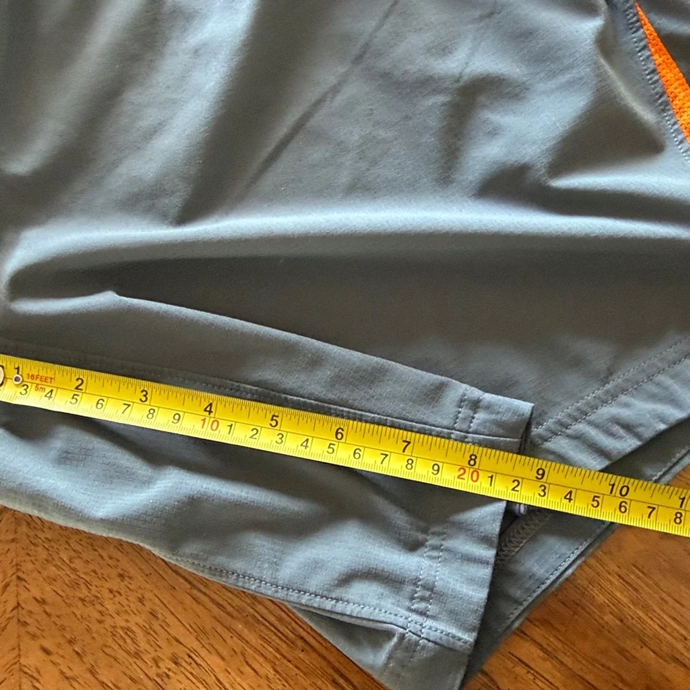 Under Armour Elevate 2.0 Shorts - Picture 3 of 6
